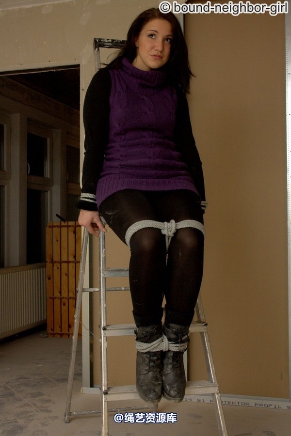 bound-neighbor-girl - Nina B - Tied up on the Construction 1 第 13 张图片