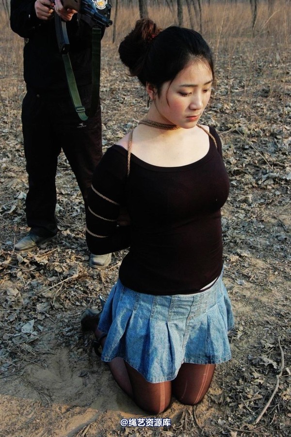 mj影视 - 2013-3-4陈沫踏青 黑丝美女最终的不归路 第 488 张图片