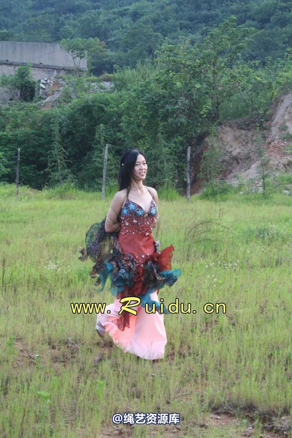 锐度主张 - 20070818第29期 宝宝草地漫舞图片 第 152 张图片