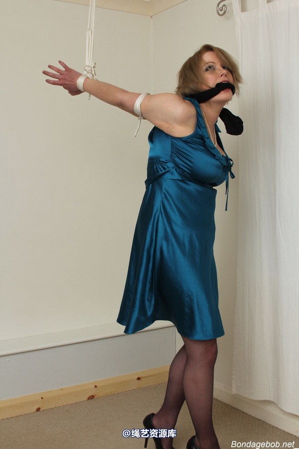 bondagebob - Temptress Kate Pantyhose gag 第 147 张图片