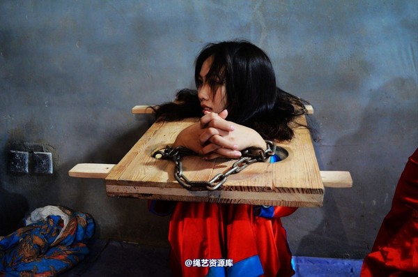 mj影视 - 血的代价梦境古大堂 女囚众生相2013-08-26 第 251 张图片