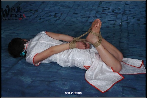唯美之家 - 08-05-07新模特三 第 129 张图片