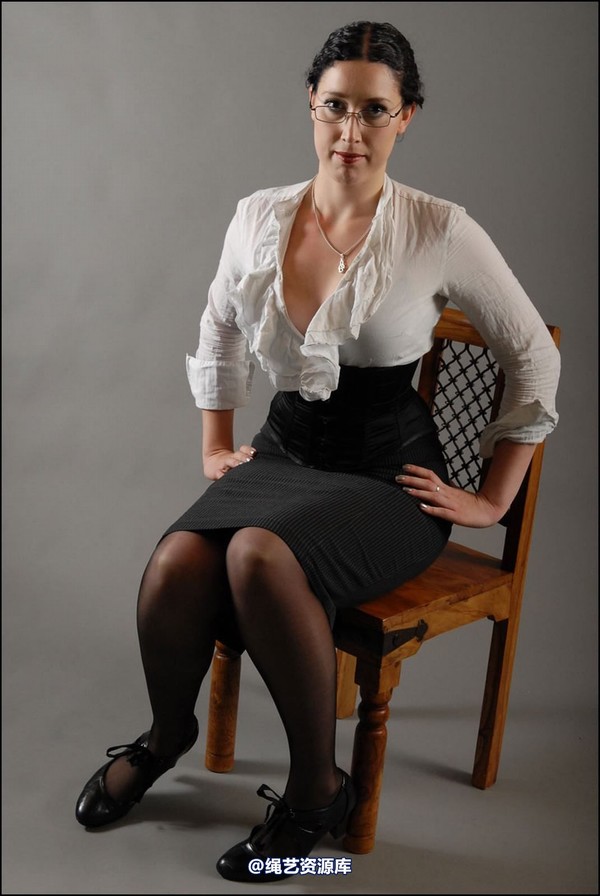 simplytied - Secretary with corset 第 4 张图片