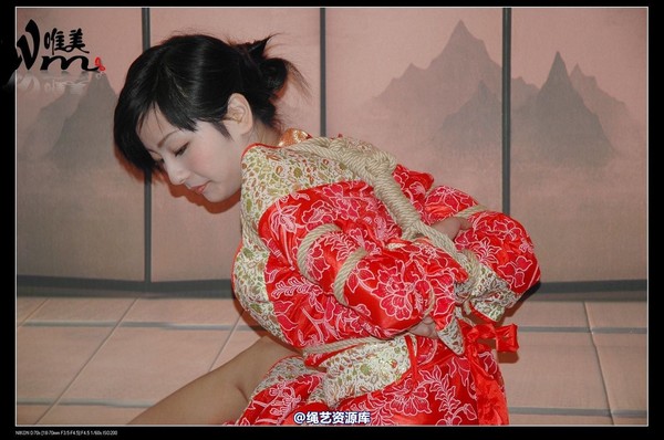 唯美之家 - 08-05-29盈盈汉服-护士装 第 59 张图片