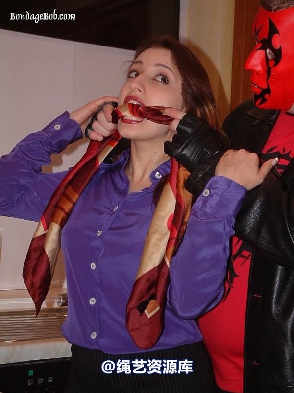 bondagebob - Jasmine De Launay The mystery intruder 3 第 11 张图片