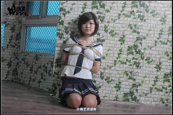 唯美之家 - 甜甜学生装2010-5-25 第 35 张图片