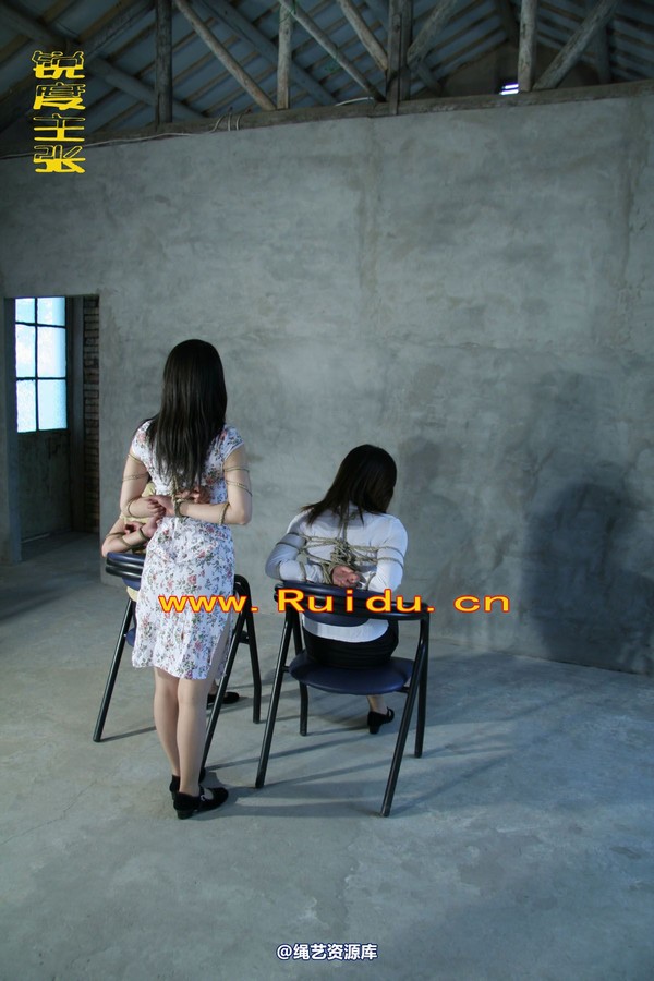 锐度主张 - 琳琳、妍妍衬衣、布鞋捆绑 第 40 张图片