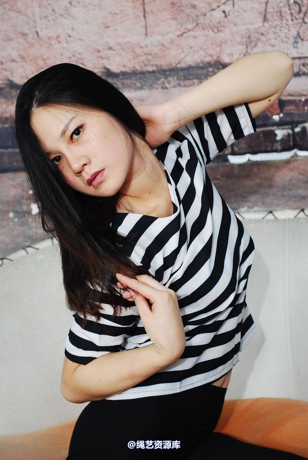 唯美之家 - 思欣红礼服 第 44 张图片