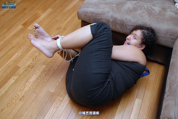 boundhotties - Lyriana 第 25 张图片