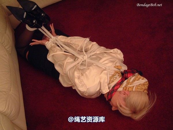 bondagebob - Petra Just cant get the staff! 第 75 张图片