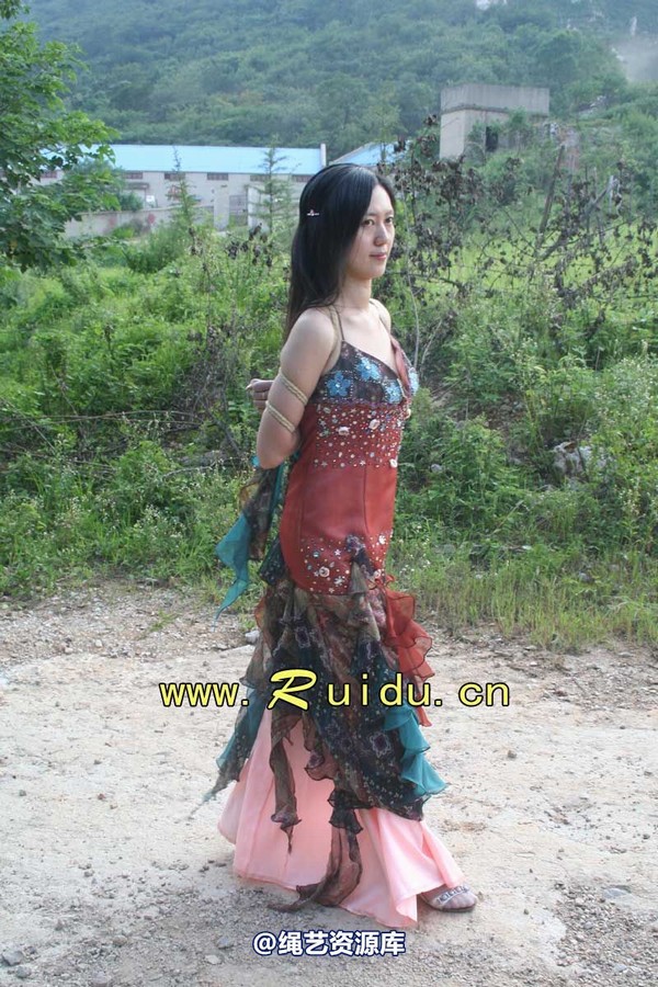 锐度主张 - 20070818第29期 宝宝草地漫舞图片 第 83 张图片