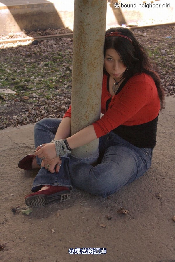 bound-neighbor-girl - Jasmin - Tied up in the ruins 5 第 4 张图片
