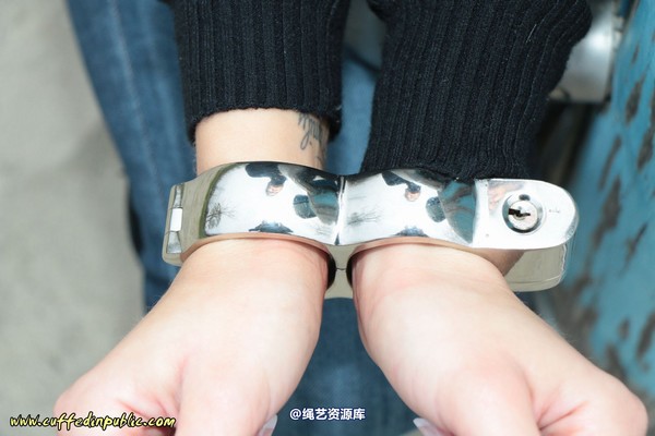 girlsinsteel - Can I try the handcuffs_ 第 28 张图片