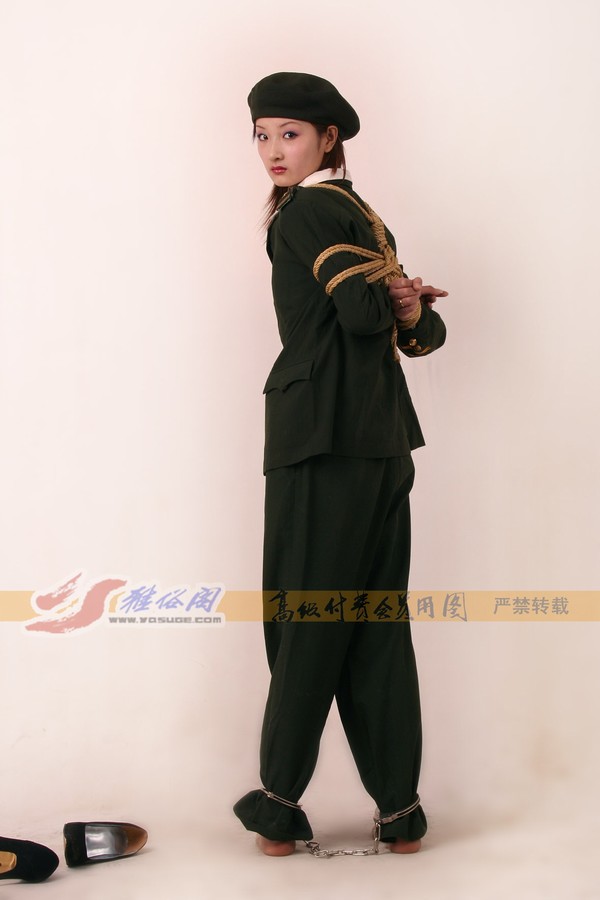 雅俗阁 - 20060407雪儿警服 第 98 张图片