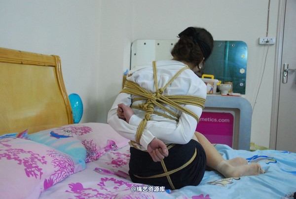 唯美之家 - 小优职业装 第 9 张图片