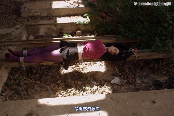 bound-neighbor-girl - Jasmin - Tied up in the ruins 4 第 14 张图片