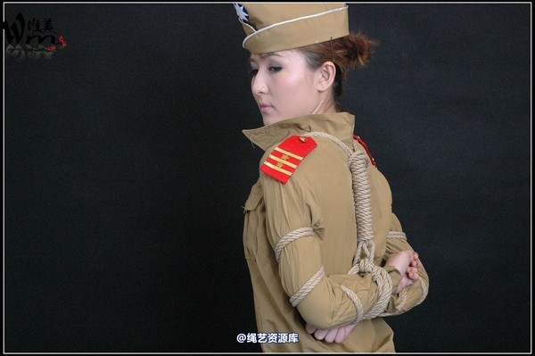 唯美之家 - 08-06-02新疆军装 第 336 张图片