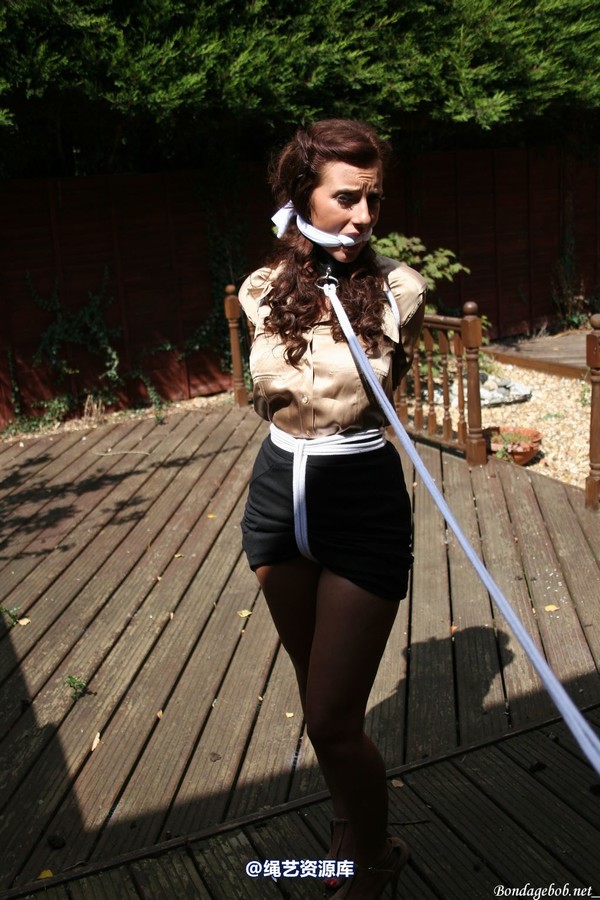 bondagebob - Chrissy Leashed 第 41 张图片