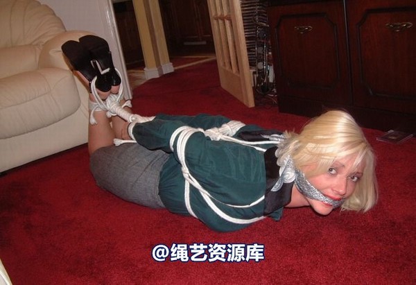 bondagebob - Angelica Vamp Secretary 4 第 9 张图片