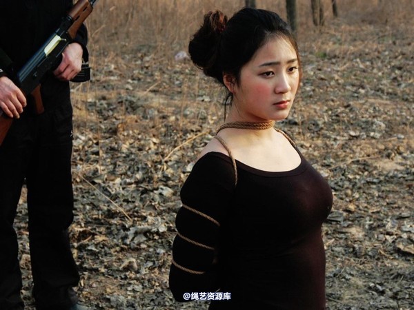 mj影视 - 2013-3-4陈沫踏青 黑丝美女最终的不归路 第 146 张图片