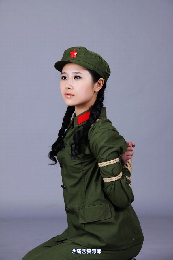 神艺缘 - 264-宁死不屈的女兵 第 10 张图片