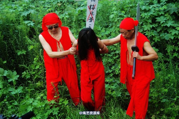 mj影视 - 血的代价-红罪衣刑场木驴斩－梅晓芳2013-08-26 第 128 张图片