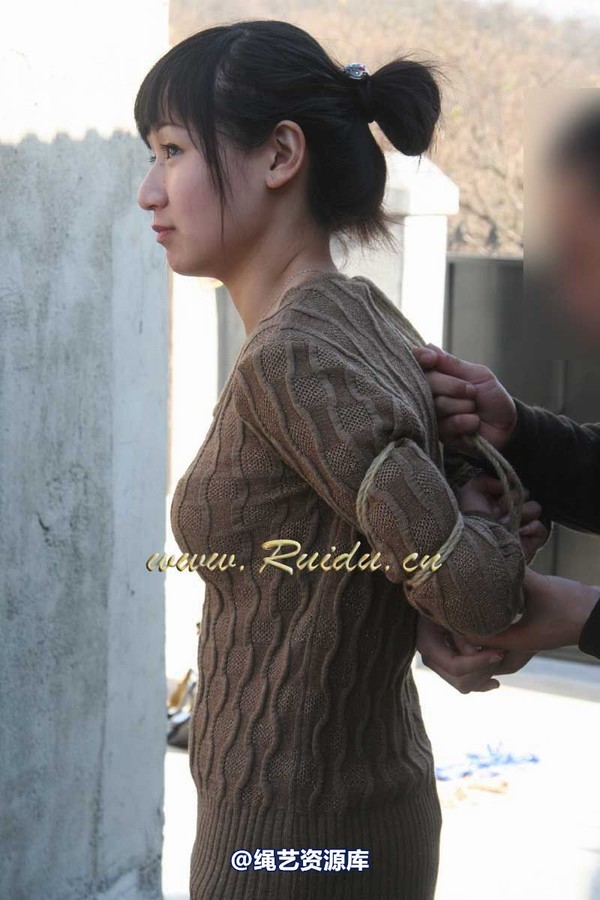 锐度主张 - 2009年第01期捆绑图（2009.1.3）模特：海豚，嫣儿，乐乐，春子 第 35 张图片