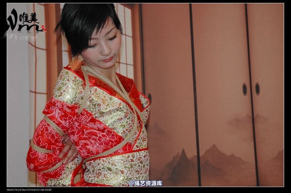 唯美之家 - 08-05-29盈盈汉服-护士装 第 78 张图片