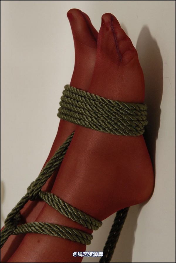 simplytied - Tina in body and  Wolfords 第 19 张图片