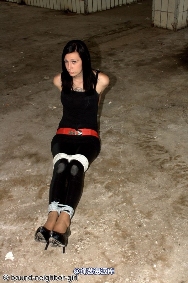 bound-neighbor-girl - Angel - Tied up in the ruins 1 第 27 张图片