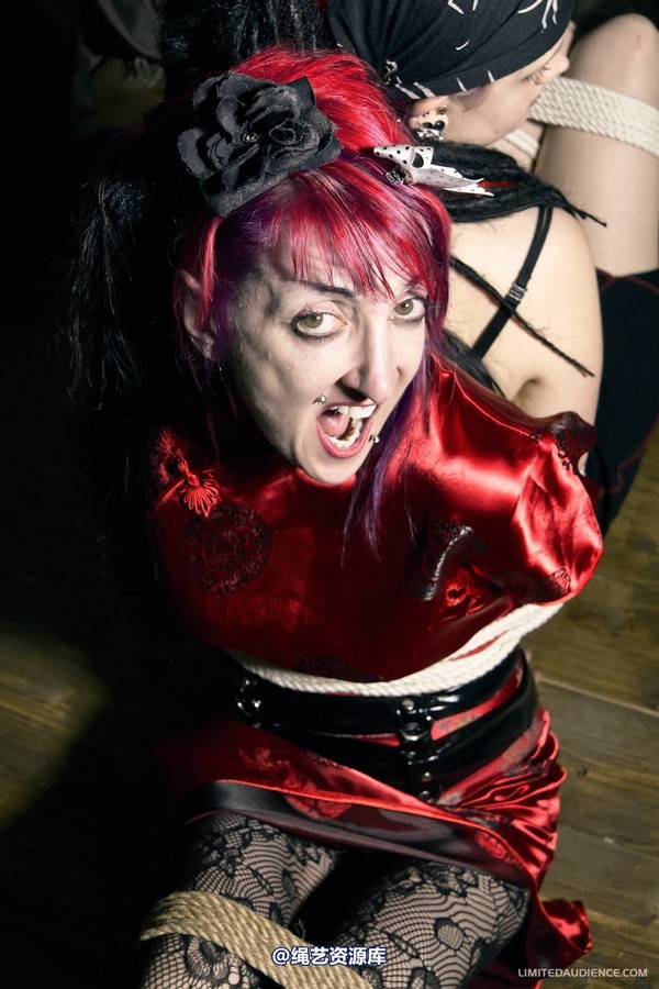 limitedaudience - 2012 beckykat loltaru back to back 第 6 张图片