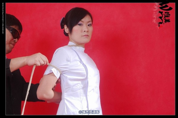 唯美之家 - 20081109琪琪护士装 第 3 张图片