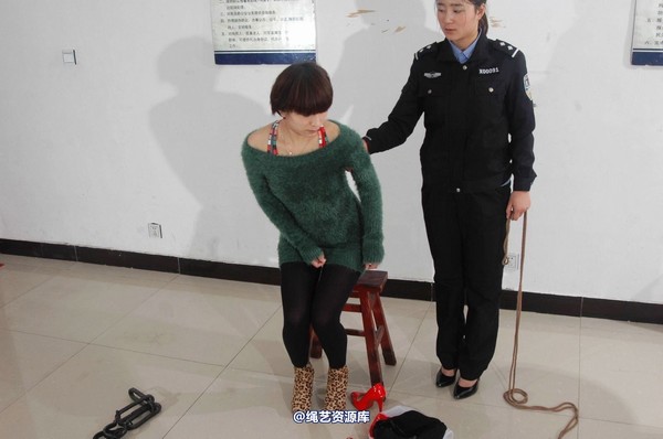 mj影视 - 汪晓慧5―换衣上绑 第 7 张图片