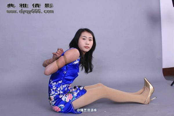 典雅倩影 - 074-清香飘来花吐蕊，秋千娇女荡春风 第 25 张图片