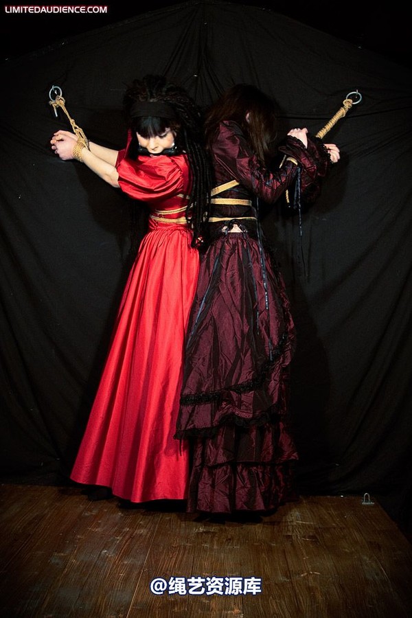 limitedaudience - 2009 catya lex eleven in the dungeon 第 31 张图片