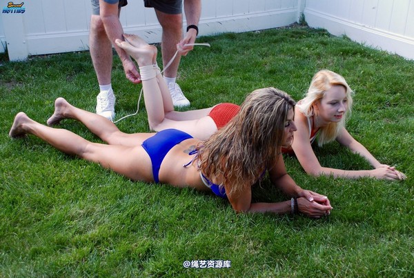 boundhotties - BROOKE & CRYSTAL 第 2 张图片