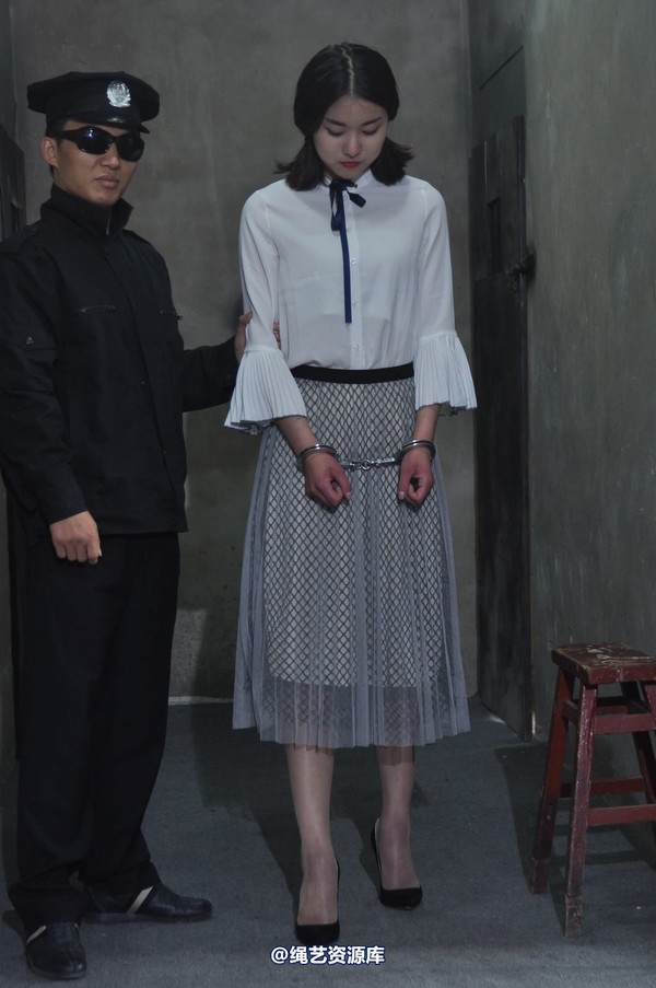 mj影视 - 淑女被抓 第 14 张图片