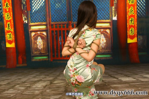 典雅倩影 - 402-新模紫菱五花大绑 第 32 张图片
