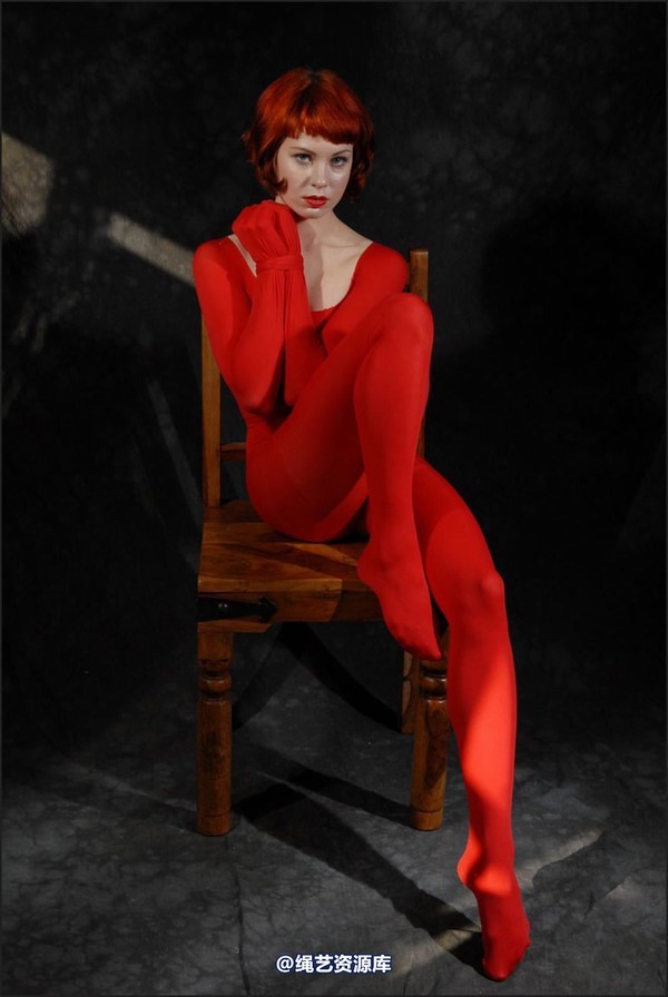 simplytied - Fawnya red encasement 第 9 张图片