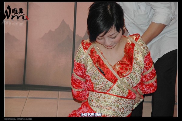 唯美之家 - 08-05-29盈盈汉服-护士装 第 195 张图片