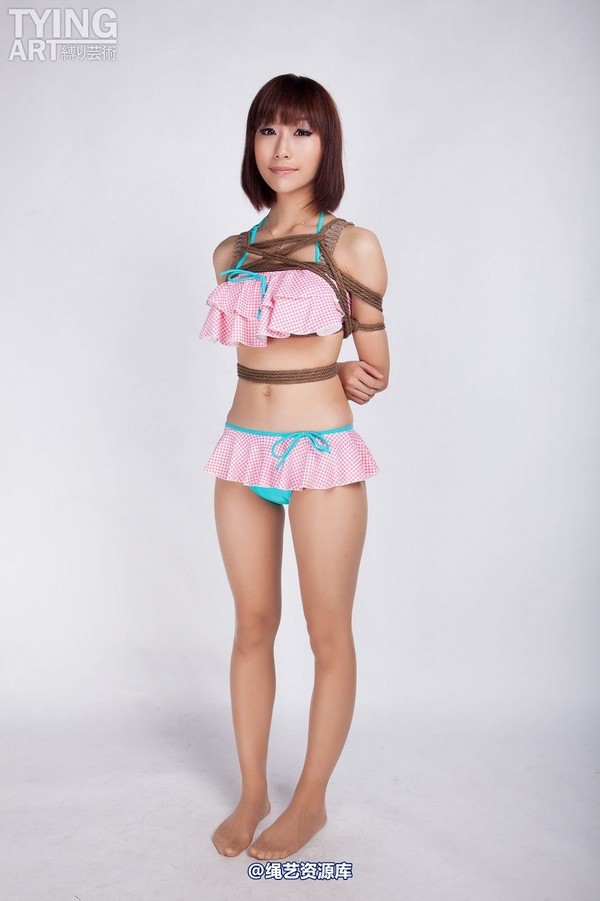 禁忌摄影 - No.098 Pretty Swimming Suit 1 - Ayako 第 25 张图片