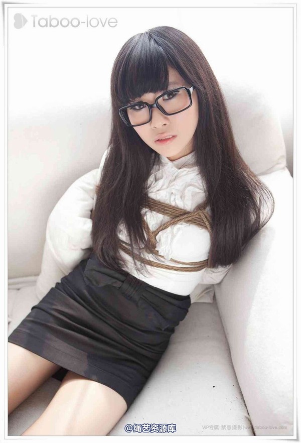 禁忌摄影 - No.083 Yuko 职业女性之气质束缚 第 19 张图片