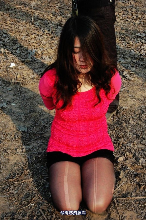 mj影视 - 2013-3-5陈沫踏青 黑丝美女最终的不归路 第 371 张图片