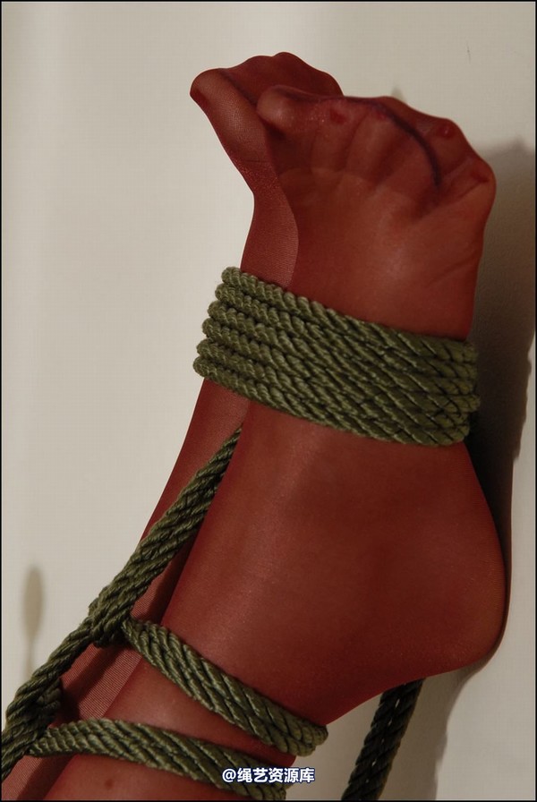 simplytied - Tina in body and  Wolfords 第 20 张图片