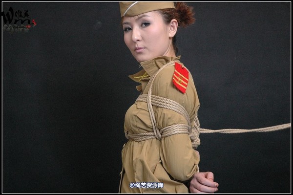 唯美之家 - 08-06-02新疆军装 第 88 张图片
