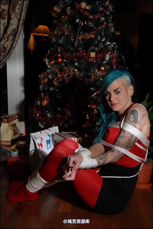 simplytied - Carla Christmas 第 15 张图片