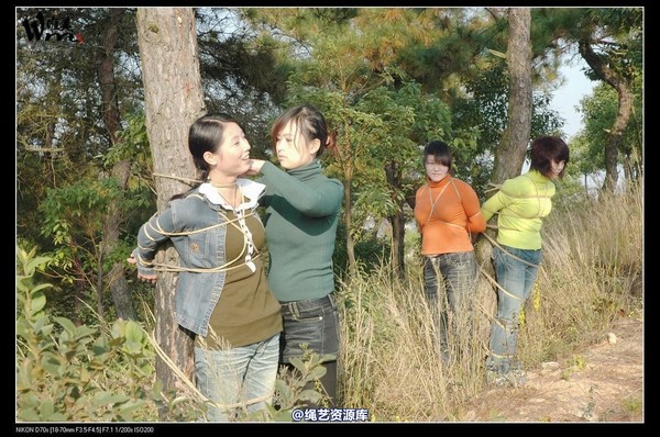 唯美之家 - 2008-11-13外拍(集体) 第 11 张图片