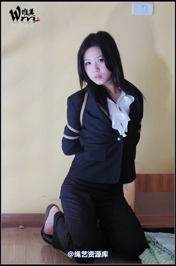唯美之家 - 雪儿制服2010-3-13 第 18 张图片