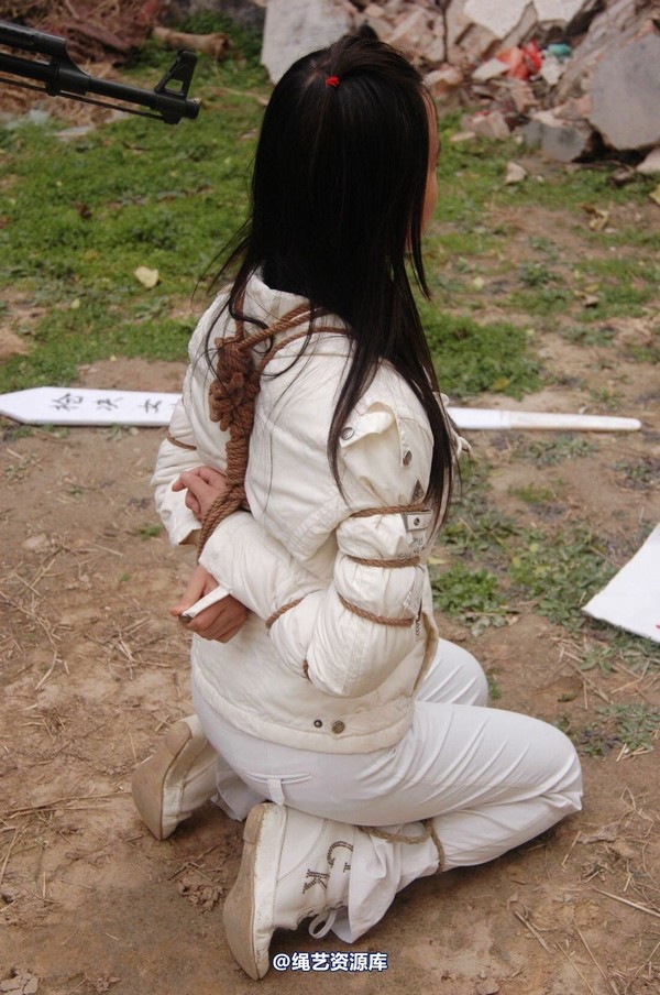 mj影视 - 安娜刑场2013-04-13 第 155 张图片