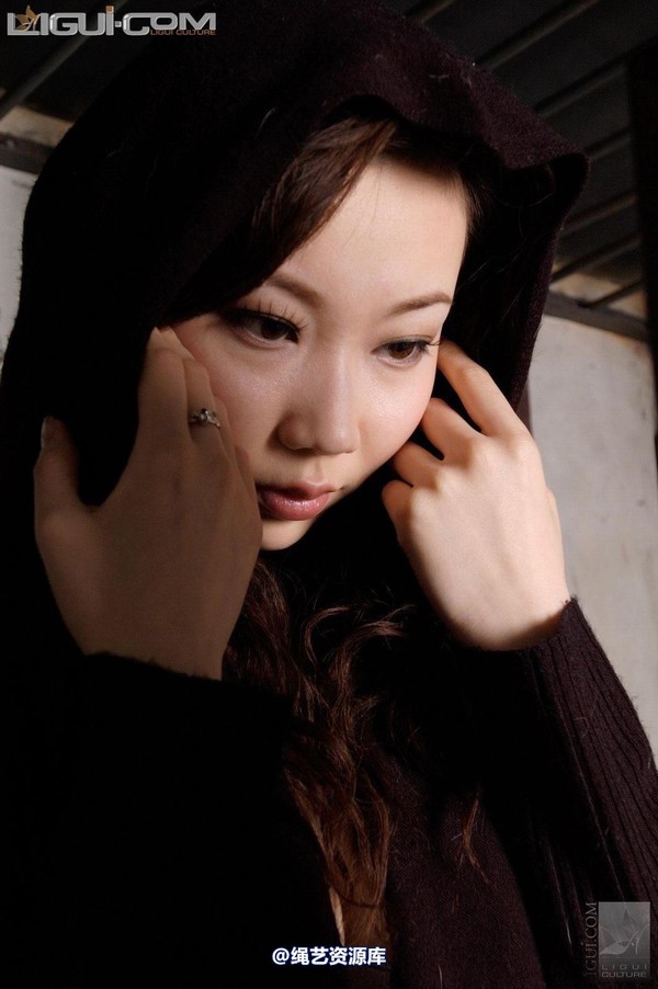 丽柜美束 - 2008-10-19 露露 第 20 张图片